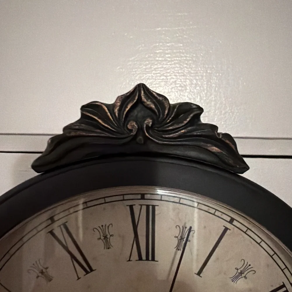 HOWARD MILLER PAULINA WROUGHT IRON WALL CLOCK 994